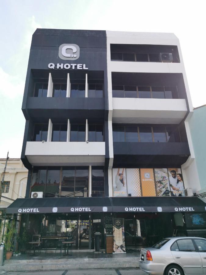 Q Capsule Hotel George Town Zewnętrze zdjęcie